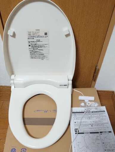 脱臭、着座センサー付き！ウォームレットG　暖房便座　TOTO　TCF226