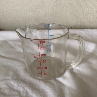 計量カップ