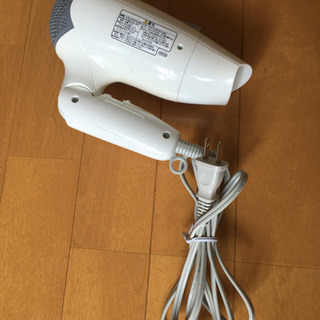 ヘアドライヤーの画像