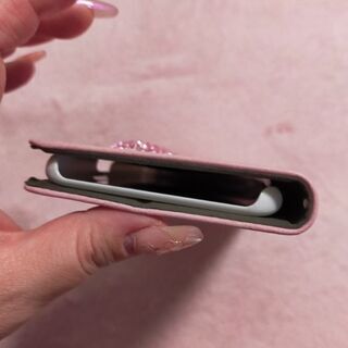 【oppo reno A スマホケース 手帳型 マグネット内蔵】新品・未使用 定価の 半額 更に値引き↓ で出品中の画像