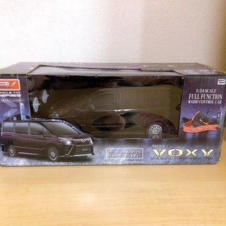 TOYOTA ＶＯＸＹ ラジコンカー