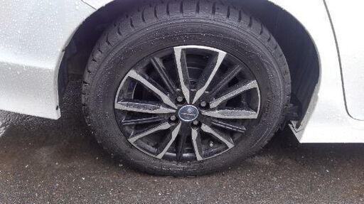 スタッドレスタイヤ、ホイール売ります。