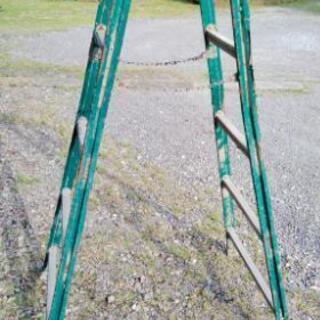 鉄製の脚立
