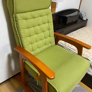 取りに来ていただける方　　シニア向け肘掛け付き椅子の画像