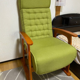 取りに来ていただける方　　シニア向け肘掛け付き椅子の画像