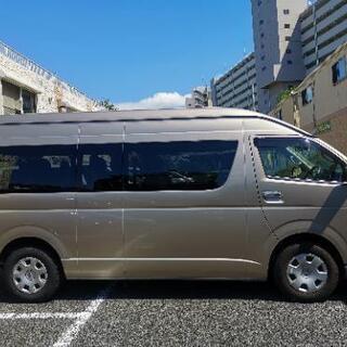 ハイエースグランドキャビン 10人乗りの画像