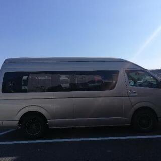 ハイエースグランドキャビン 10人乗りの画像