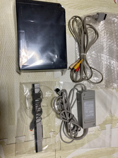 Wii本体とコード