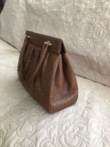 KLEIN KARAOOのオーストリッチバック　美品（ブラウン）