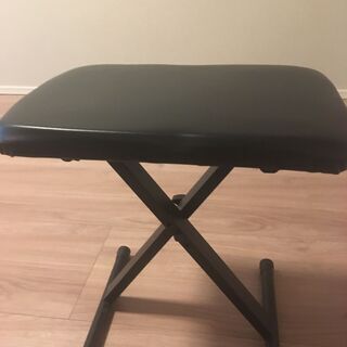 ピアノ椅子　＆　ギタースタンド差し上げます。ジャンク