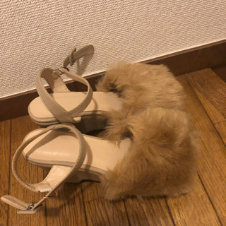 レディース ファーサンダル GRLの画像