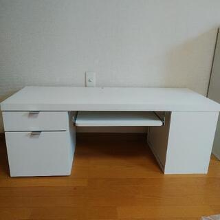 ニトリ　ロータイプパソコンデスク