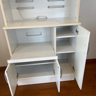 [お取引決定しました］あげます！カップボード　食器棚の画像