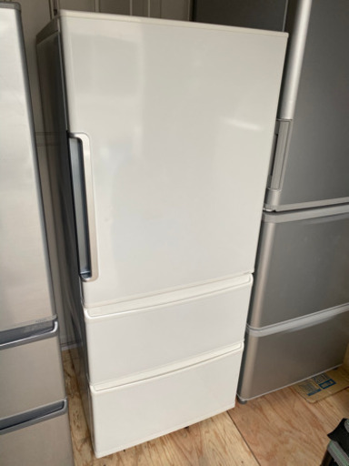 激安‼️アクア 3ドア冷蔵庫 272L 2017年