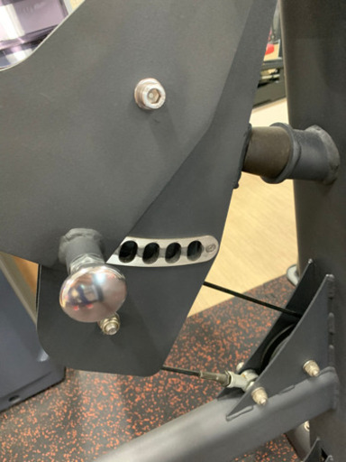 トレーニング器具　チェストプレス/ショルダープレス
