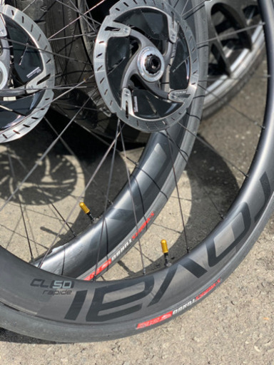ロードバイク　カーボンホイール