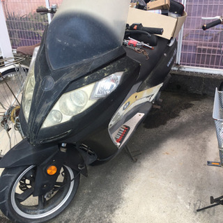 台湾製バイク　125ccバイク