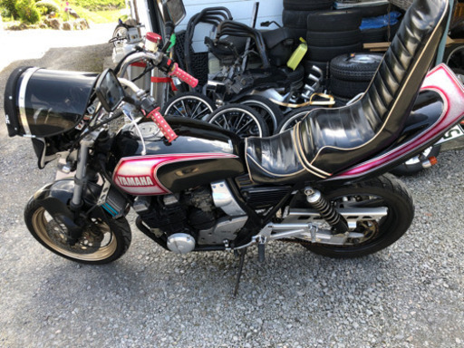 バイク XJR 400  4hm