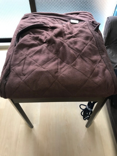 2人かけのこたつ とセット椅子一つ