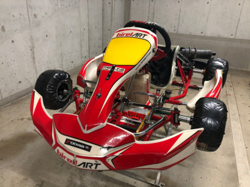 レーシングカート(カデット)　ビレル(birel ART C28-Y)　ヤマハ(YAMAHA KT100SEC)