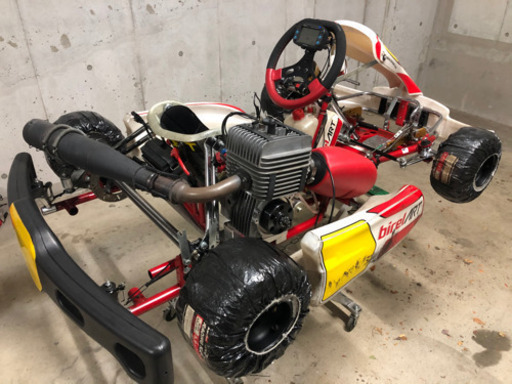 レーシングカート(カデット)　ビレル(birel ART C28-Y)　ヤマハ(YAMAHA KT100SEC)