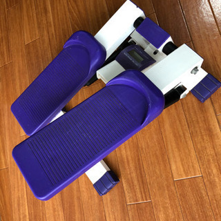 足踏み式健康器具