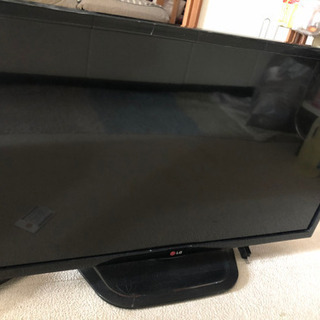 (お譲り先決まりました)32型LGテレビ