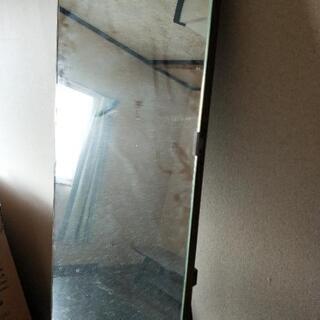 昔ながらの昭和感。無料で差し上げます　鏡の画像