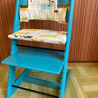 【STOKKE】TRIPP TRAPPキッズチェア＋クッションセットの画像