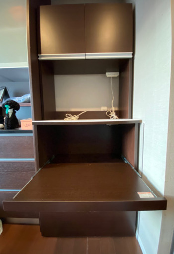 キッチンボード　ブラウン　コンセントタップ付き　引出棚あり