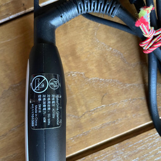 値下げします！とかすだけでツヤツヤ、さらさらになるブラシの画像