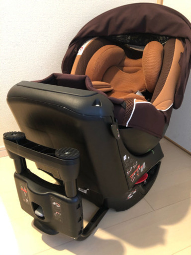 チャイルドシート　エールベベ（クルット）　※説明書、取り付けガイドDVD付き
