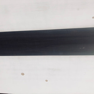 ダイニングテーブルと椅子3脚の画像