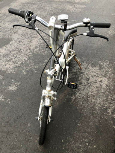 シボレーの折り畳み自転車になります。