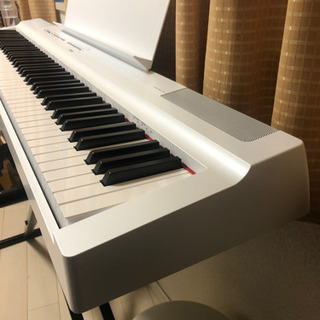 yamaha p-125 white ホワイト　ヤマハ　電車ピアノ