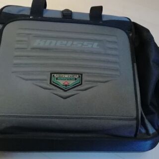 中古クナイスル　スキーキャリーバッグ