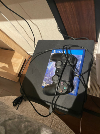 ps4とソフト2つ