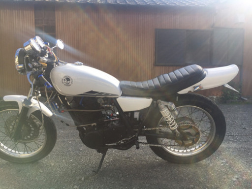 取引中SR400 初度登録平成15年7月