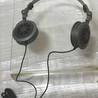 AKGのヘッドホン（中古）です。の画像