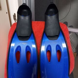 ダイビング　フィン　フルフィット　② 中古品