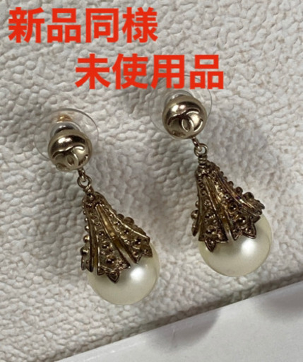 CHANEL ココマークパールピアス