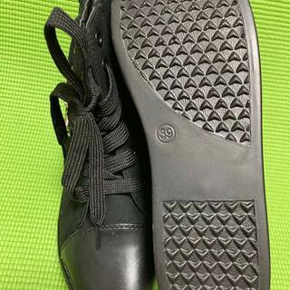 【配送・直接引渡OK】管理番号：D-8-1 未使用品 ブラック ウェッジソールシューズ 厚底ブーツの画像