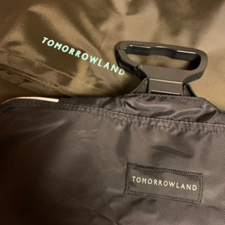 トゥモローランド Tomorrowland 出張 スーツ　ガーメントケース　スーツ収納の画像