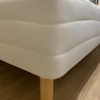 無印　シングルベッド　脚付きの画像