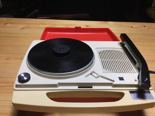 ナショナルポータブルレコードプレーヤー