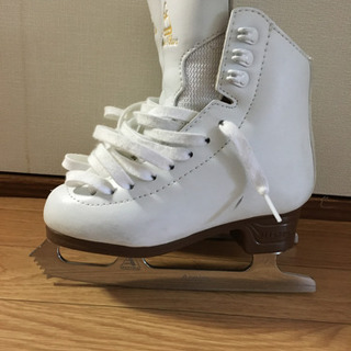 フィギュアスケート靴キッズサイズ