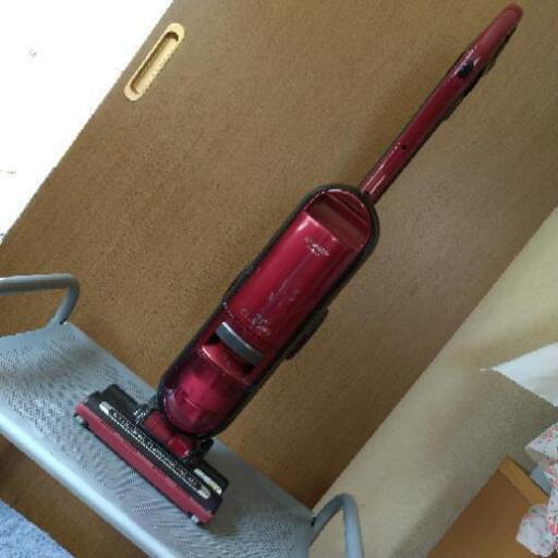 シャープ サイクロン式掃除機 赤 スティックタイプ