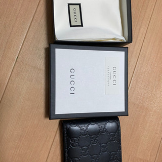 GUCCIの折りたたみ財布の画像