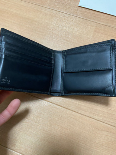 GUCCIの折りたたみ財布