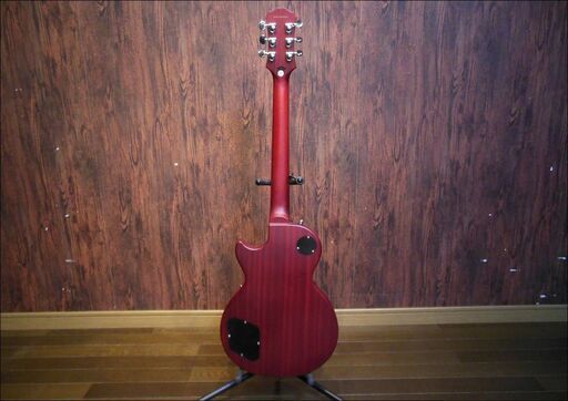 ★★　【Ｅｐｉｐｈｏｎｅ　レスポールＭＯＤＥＬ】　ネック修正品ですが美品です！　お届け可能です！　★★